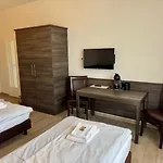 Gaestehaus Hassloch/pfalz Hotel *