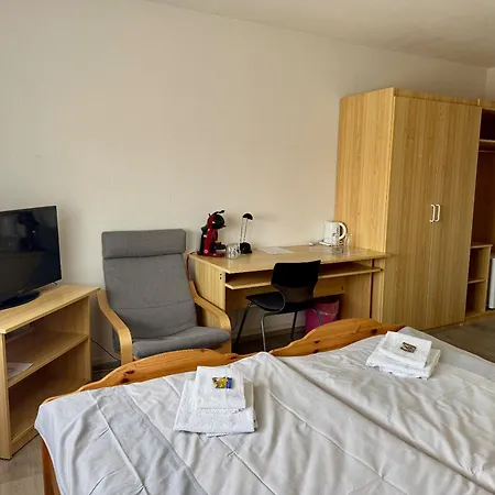 Gaestehaus Hassloch/pfalz 호텔